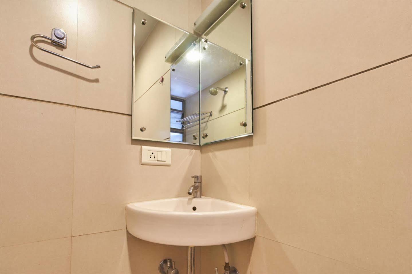 Hotel Adi Ναγκπούρ Εξωτερικό φωτογραφία