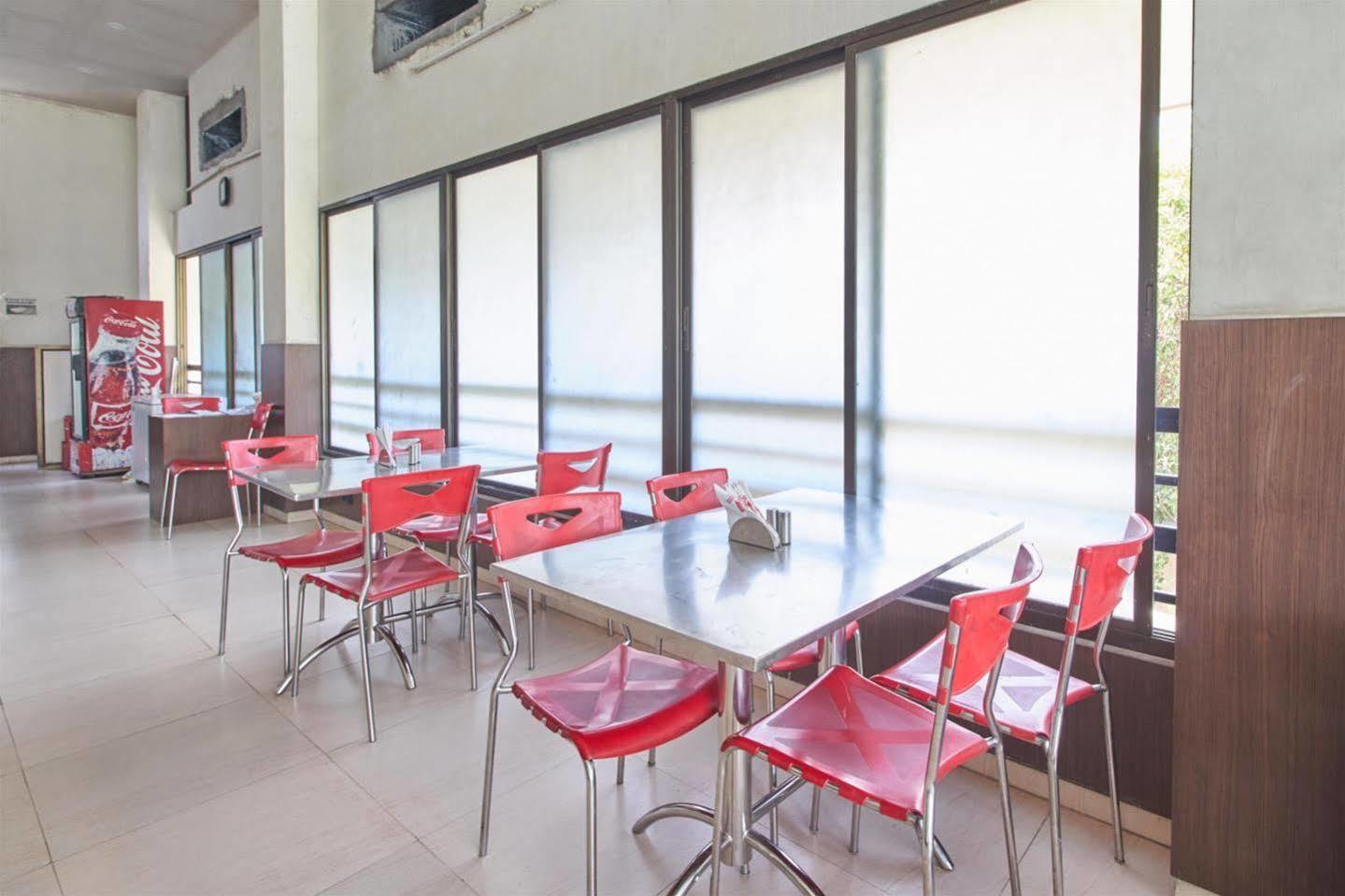 Hotel Adi Ναγκπούρ Εξωτερικό φωτογραφία